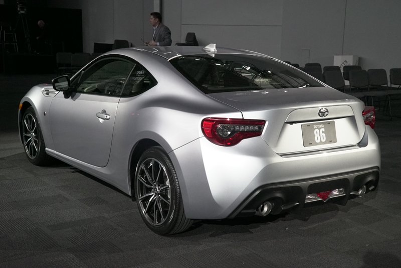 Illustration for article titled How Many 86 Emblems Are On The 2017 Toyota 86?